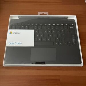 NEW Microsoft Surface Pro Type Cover 1725 in black